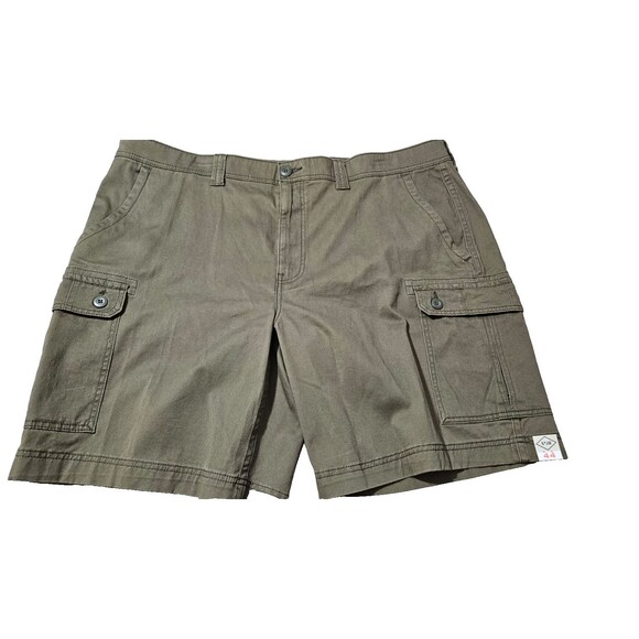 NWT St. John's Bay Men's Cargo Shorts Size 44 Green Comfort Stretch Power Waist - Picture 1 of 9